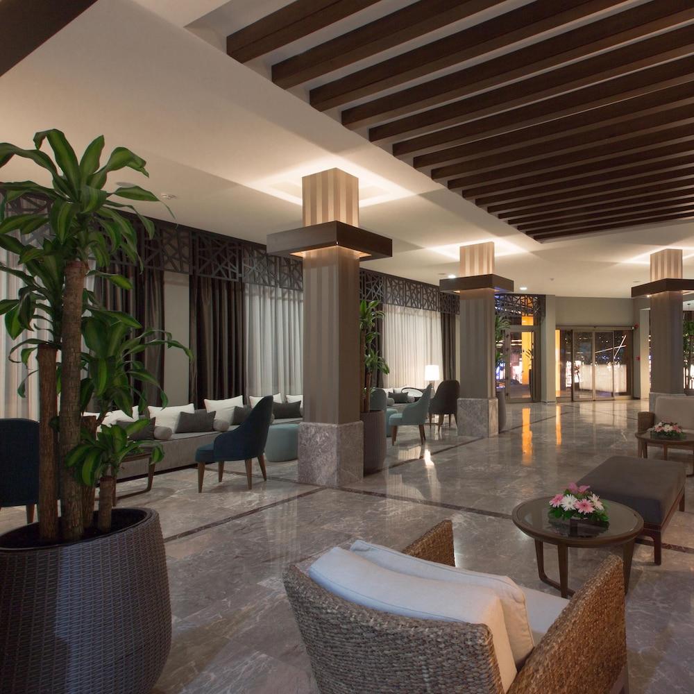Paloma Marina Suites - Adult Only Kusadasi Exterior photo